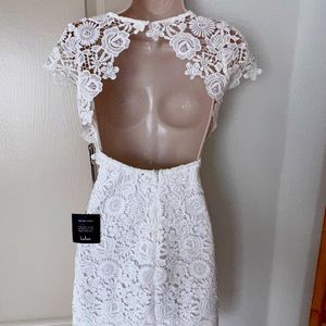 Beautiful Lulus open back white lace dress